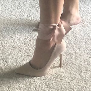Steve Madden tie up heels